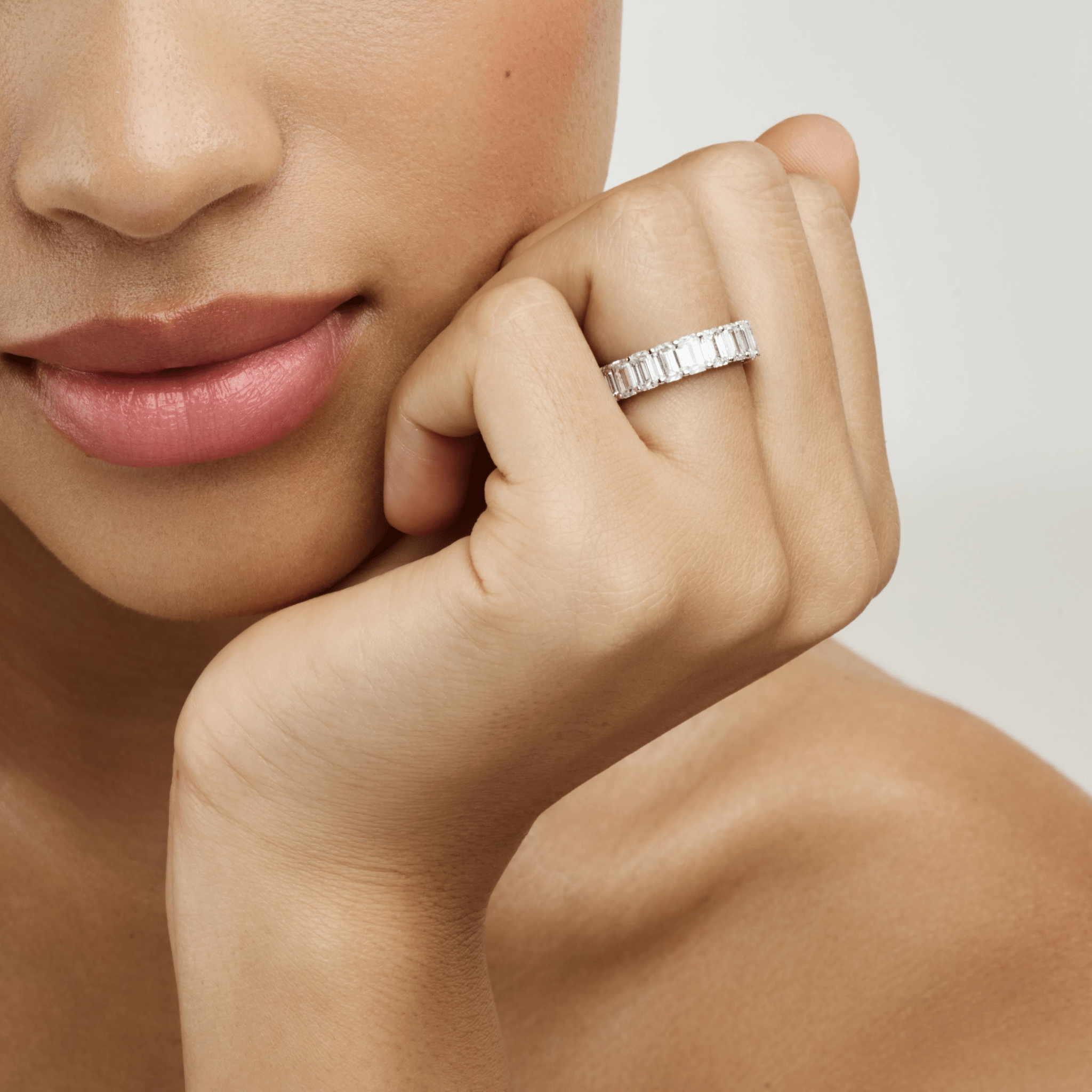 EMERALD DIAMOND ETERNITY RING - KAMNI Jewelry