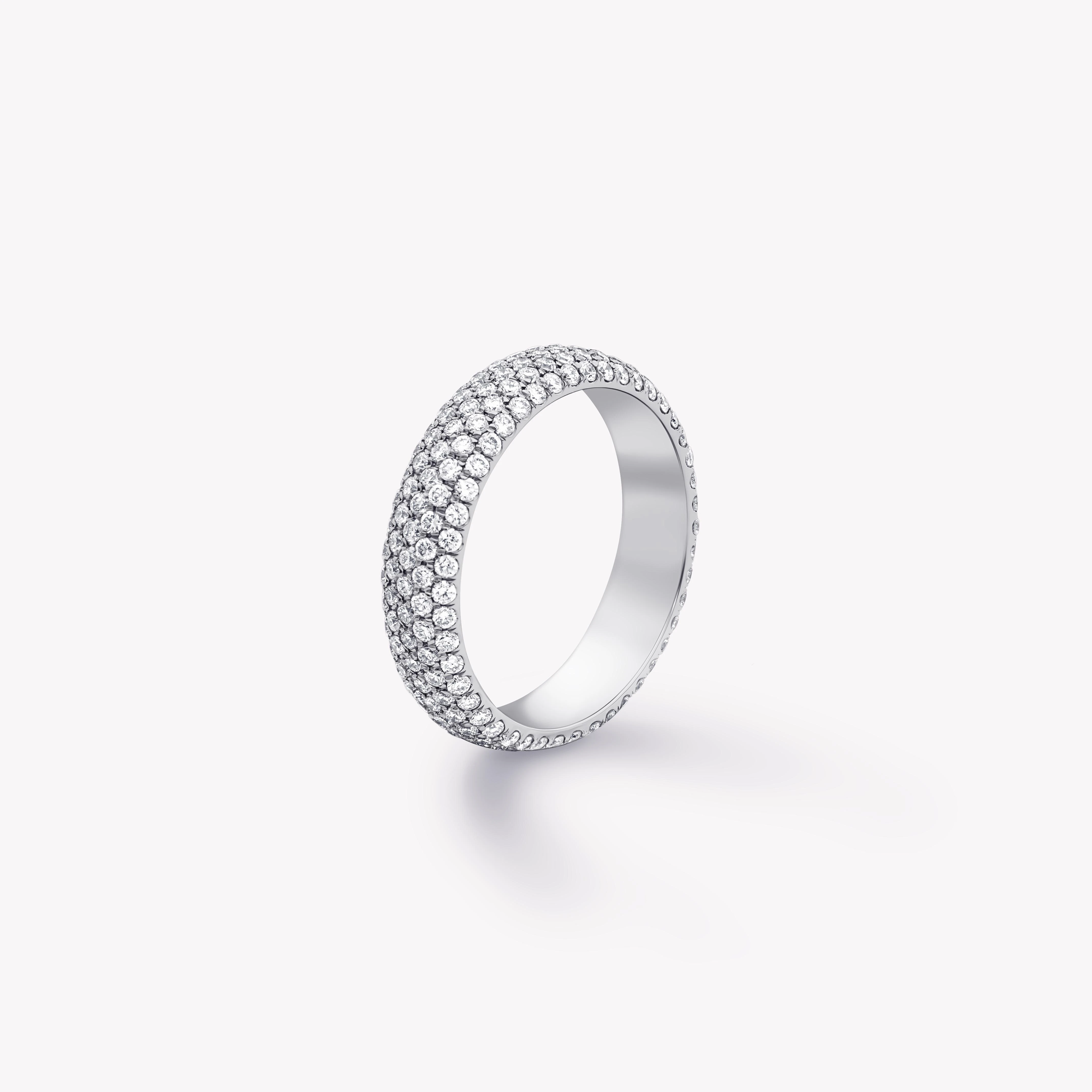 PAVÉ DIAMOND RING
