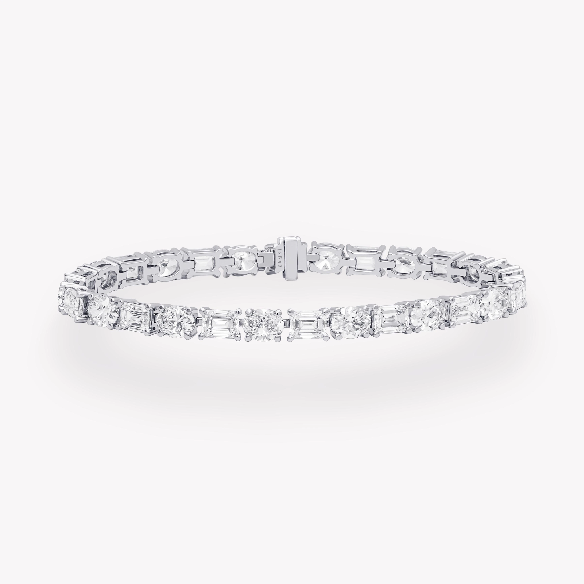 EMERALD AND OVAL DIAMOND BRACELET