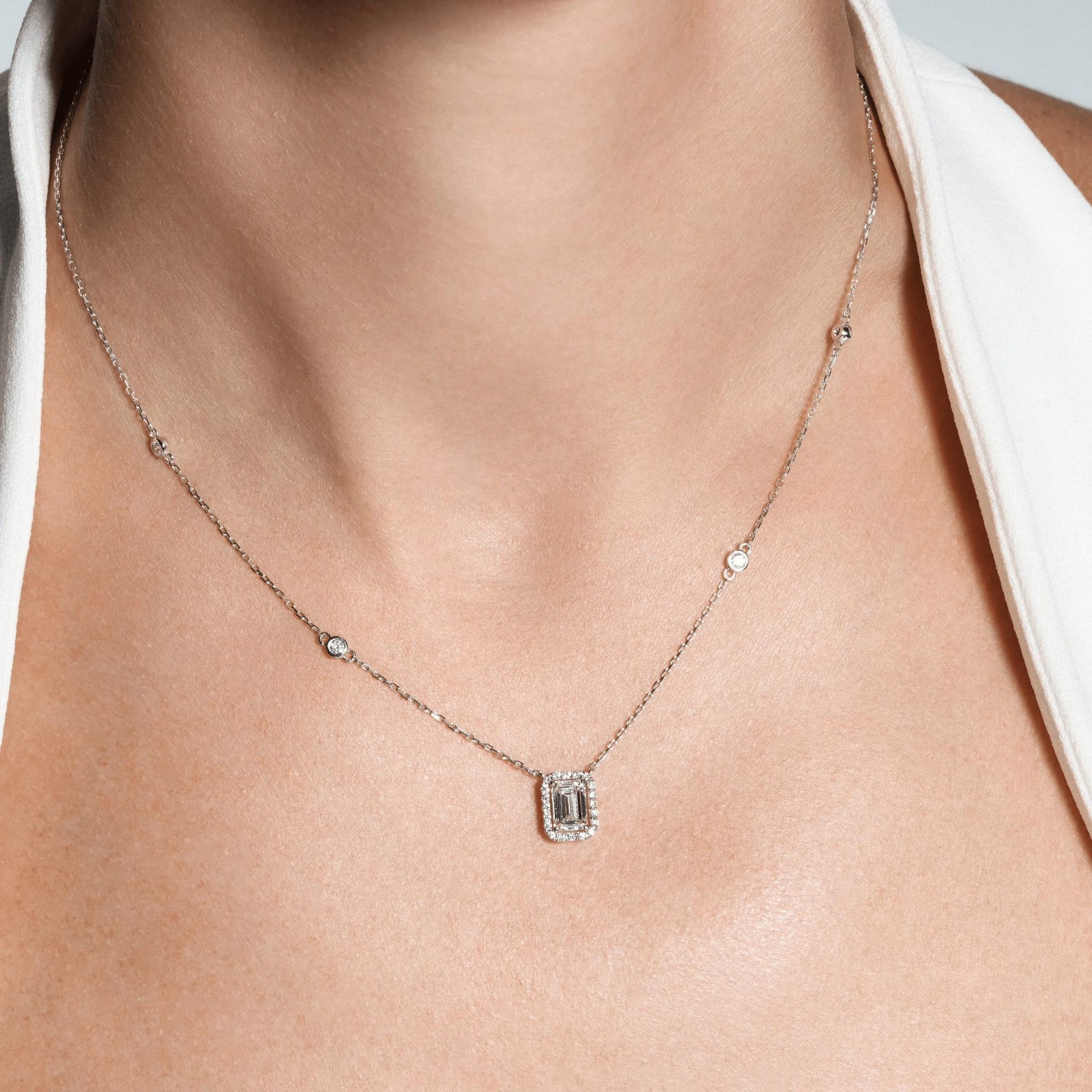 EMERALD DIAMOND HALO PENDANT - KAMNI Jewelry