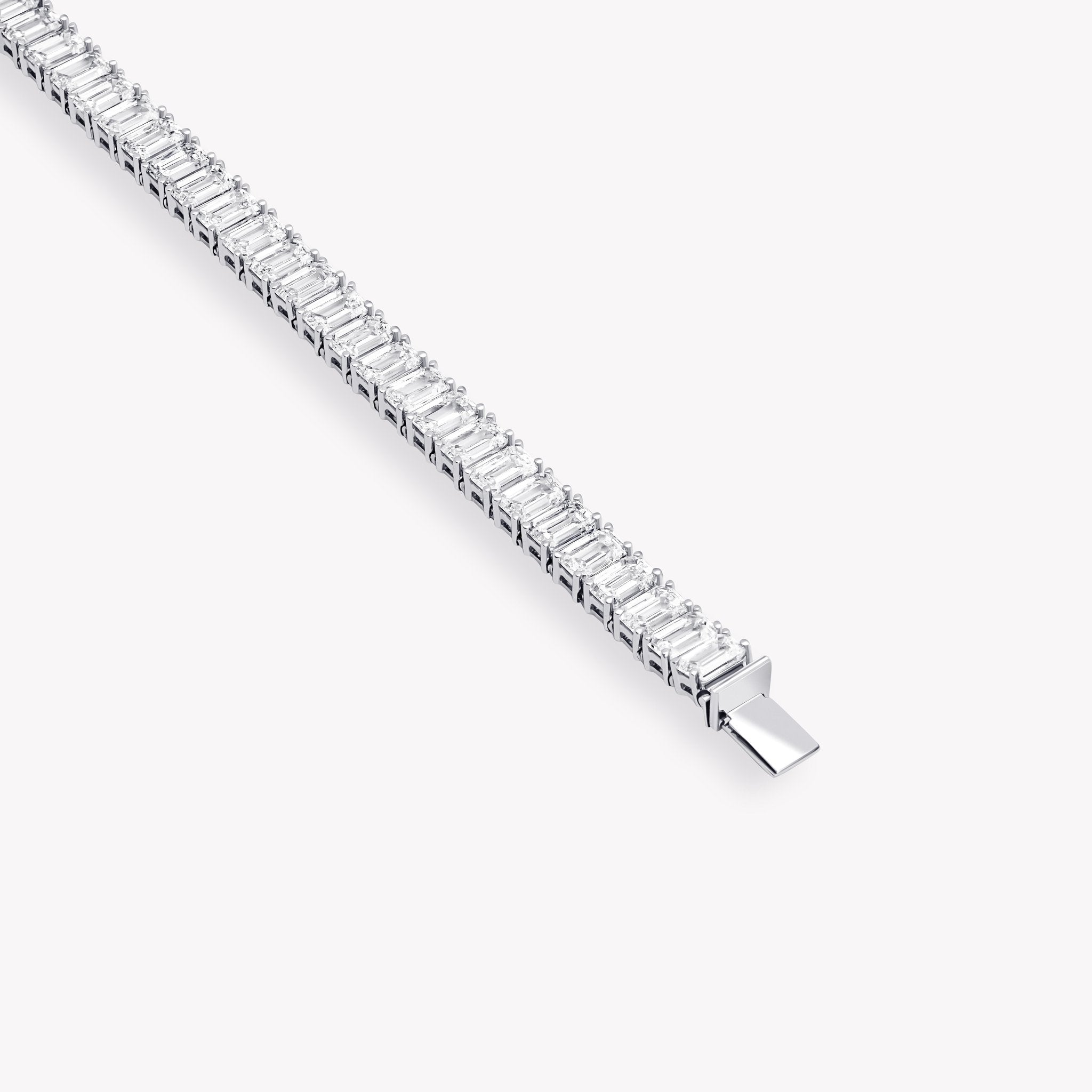 EMERALD CUT DIAMOND BRACELET