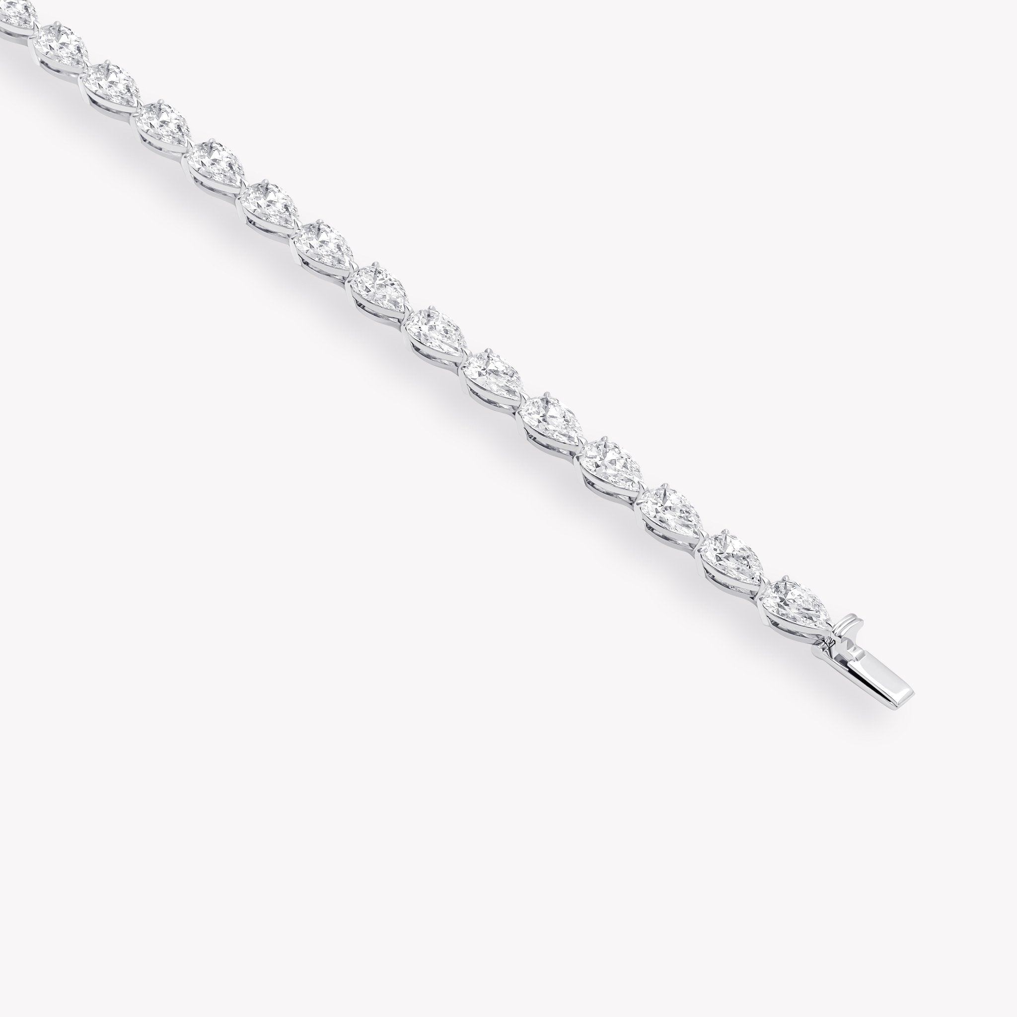 PEAR CUT DIAMOND BRACELET