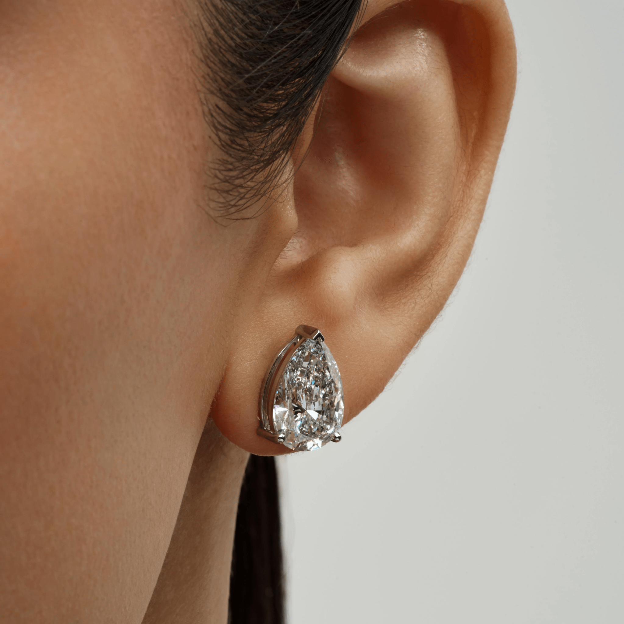 PEAR DIAMOND STUD EARRINGS - KAMNI Jewelry