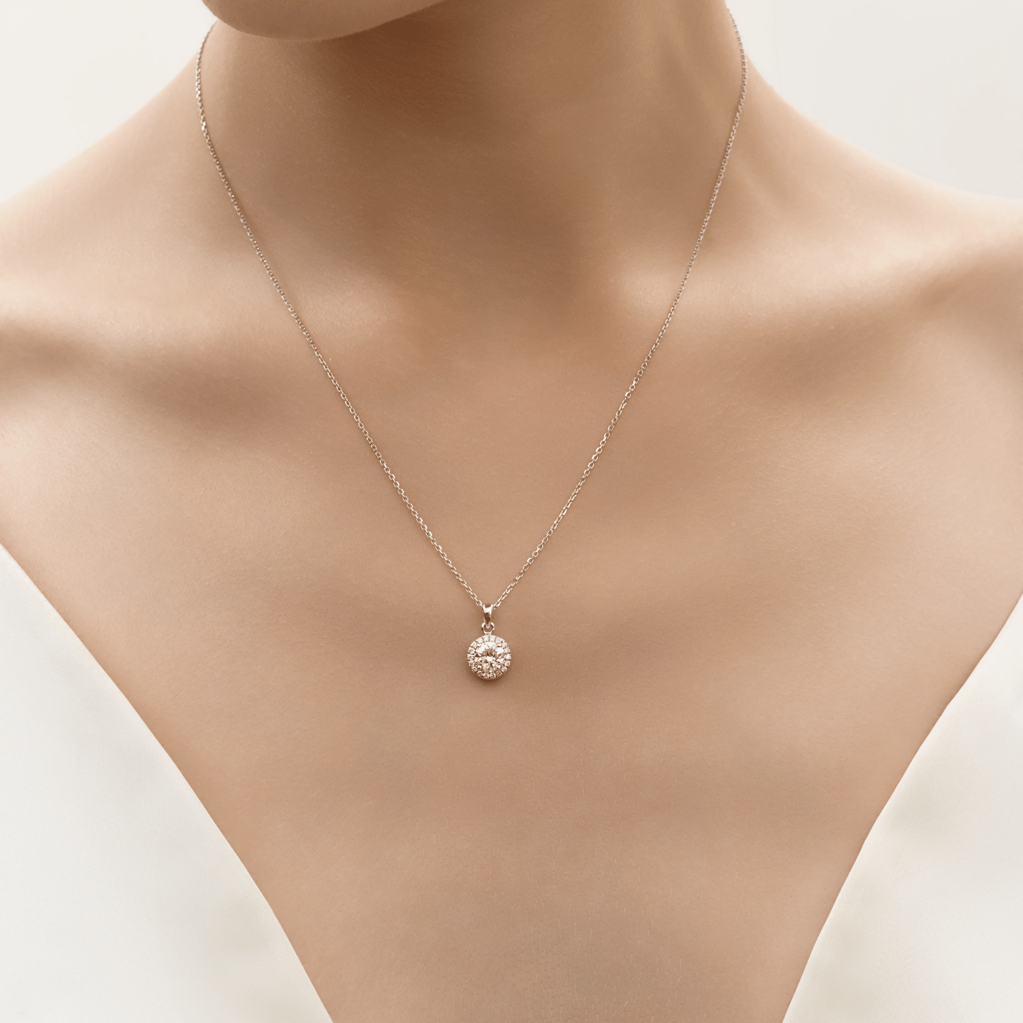 ROUND DIAMOND HALO PENDANT - KAMNI Jewelry